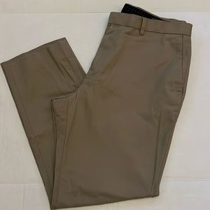 Banana Republic men’s khaki dress pants. Size 34 x 30.